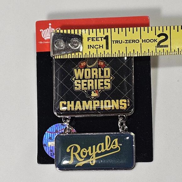 Kansas City Royals 2015 World Series Champions Post Season Pin - Picture 6 of 8